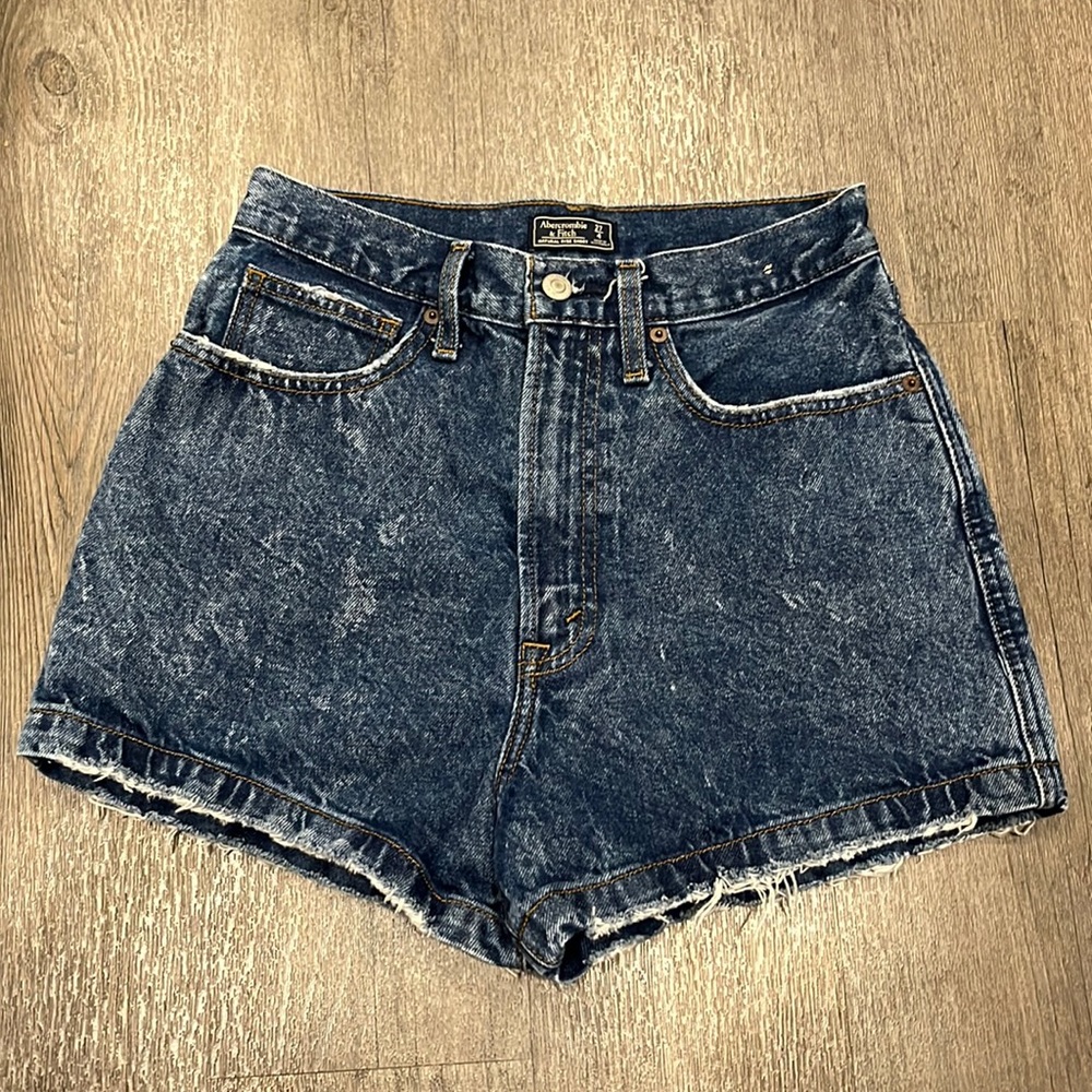 Abercrombie and Fitch Natural Rise Distressed Shorts size- 27/4.